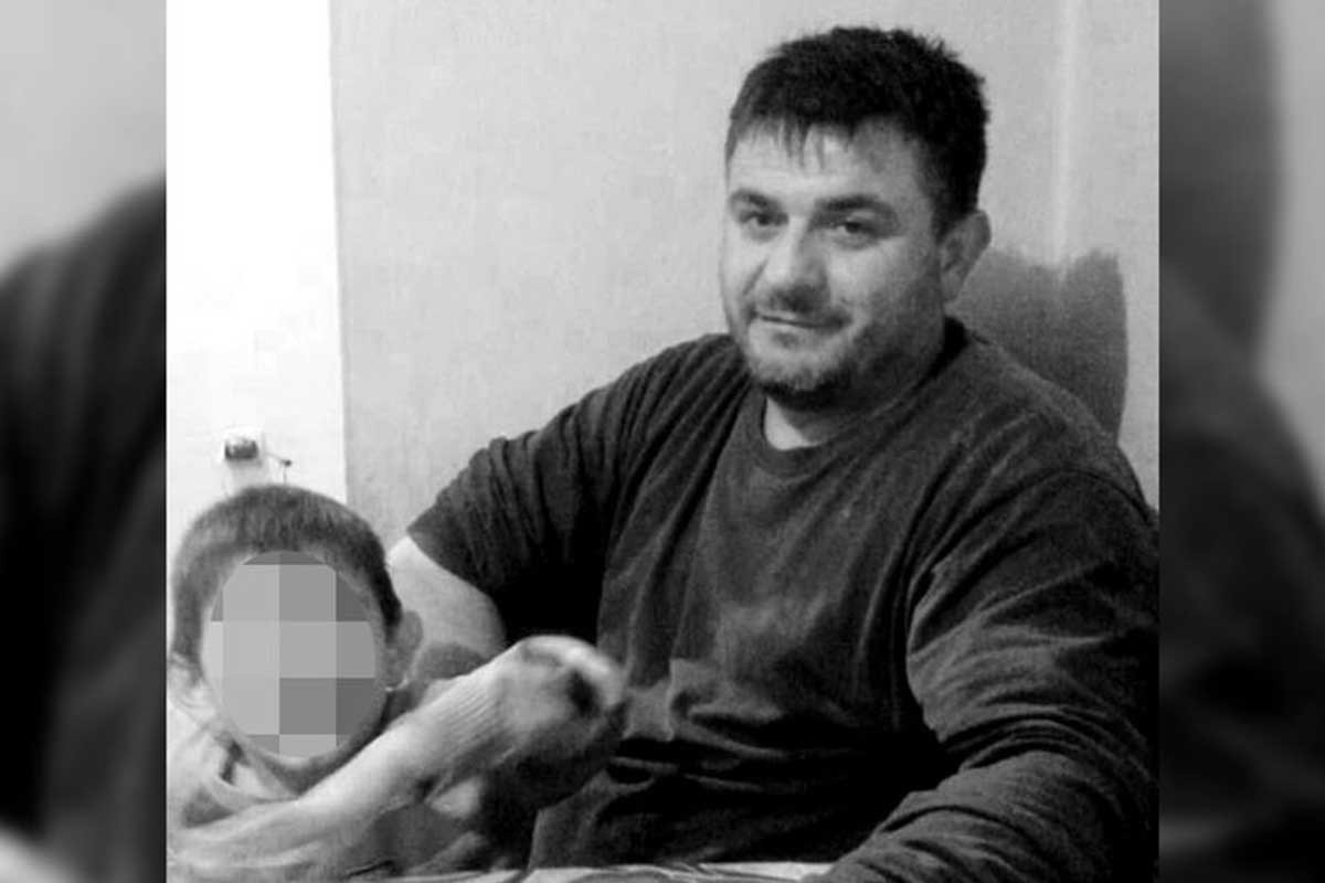 Milanu (46) stalo srce dok je cijepao drva da prehrani djecu