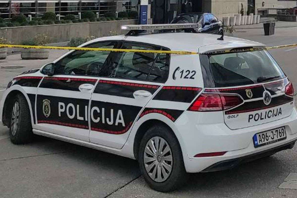 Velika policijska akcija u Sarajevu: Uhapšen maloljetnik