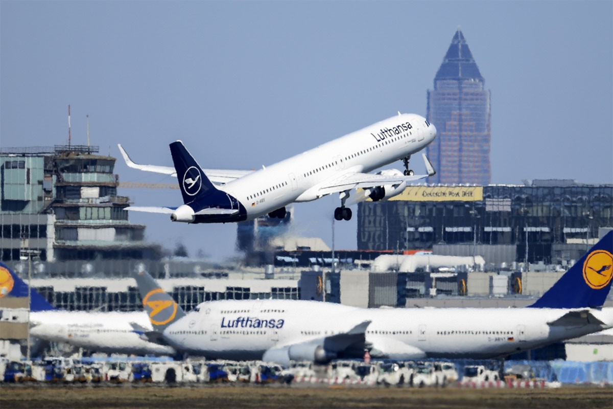 Lufthansa kažnjen sa 3,6 miliona evra, zabranili da u avion uđe 128 putnika