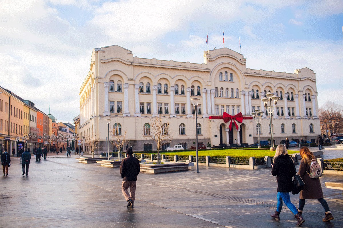 Svi kandidati SNSD-a vratili mandate stranci