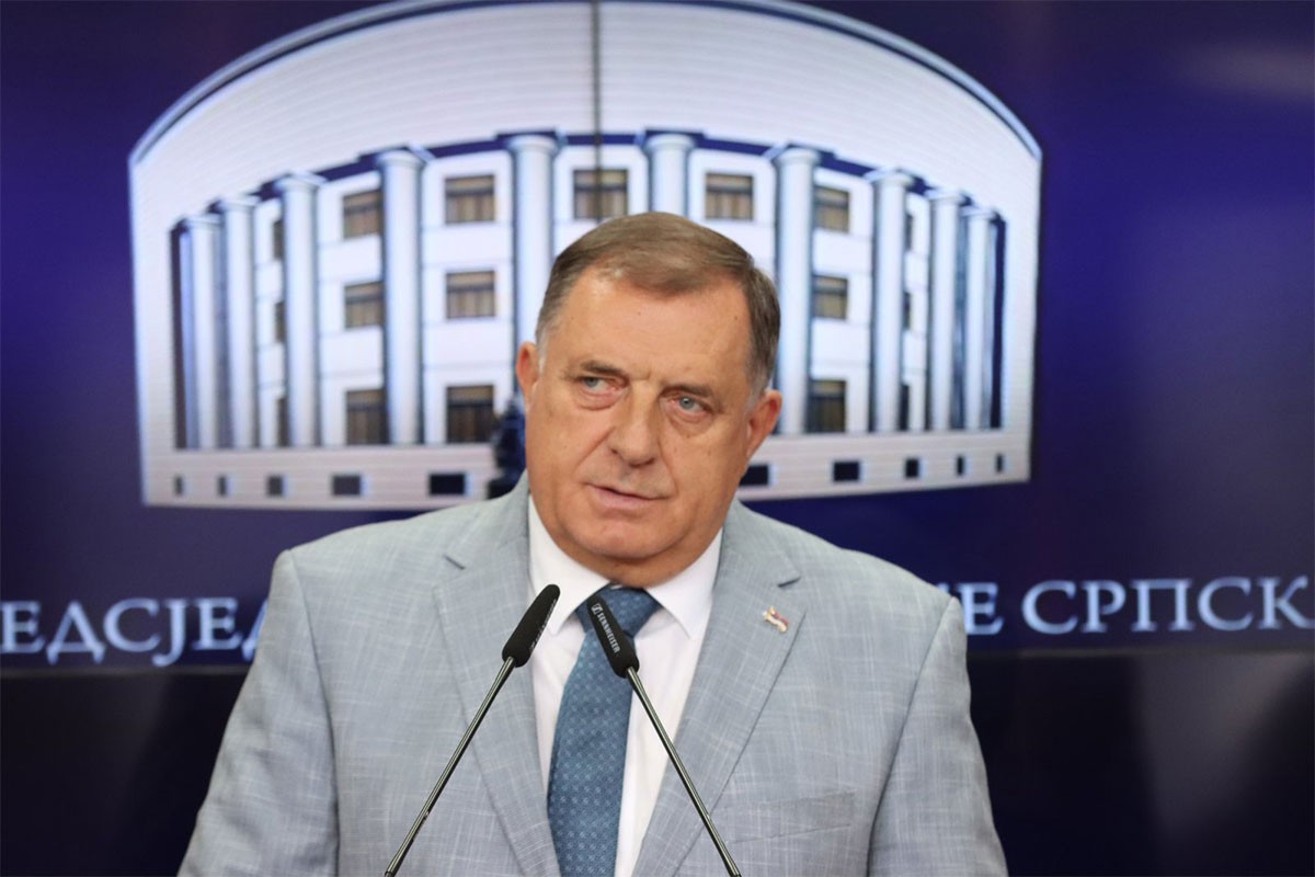 Dodik zahvalio Putinu na pozivu