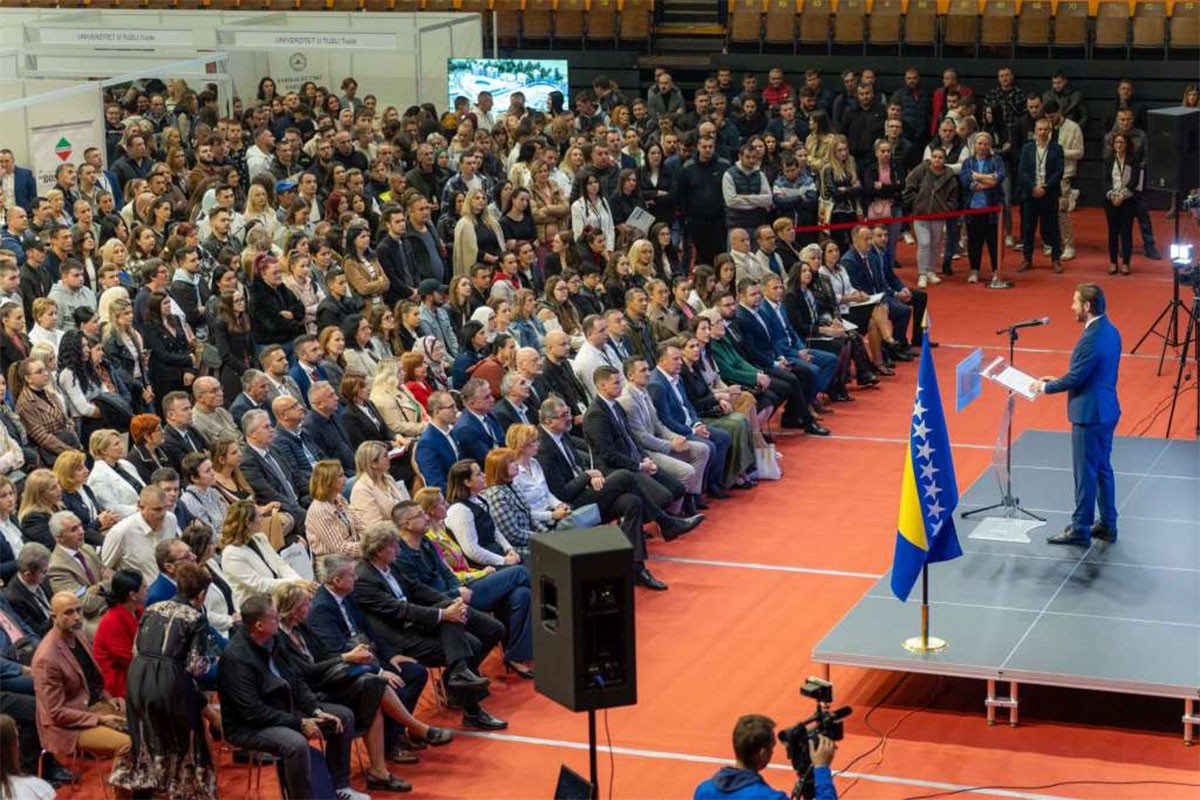 Otvoren Sajam zapošljavanja Tuzlanskog kantona