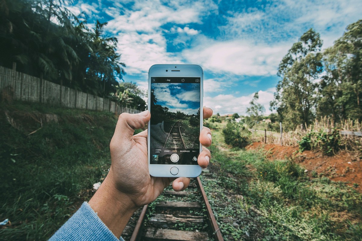 Google Photos će označavati vizuelni sadržaj modifikovan AI alatima