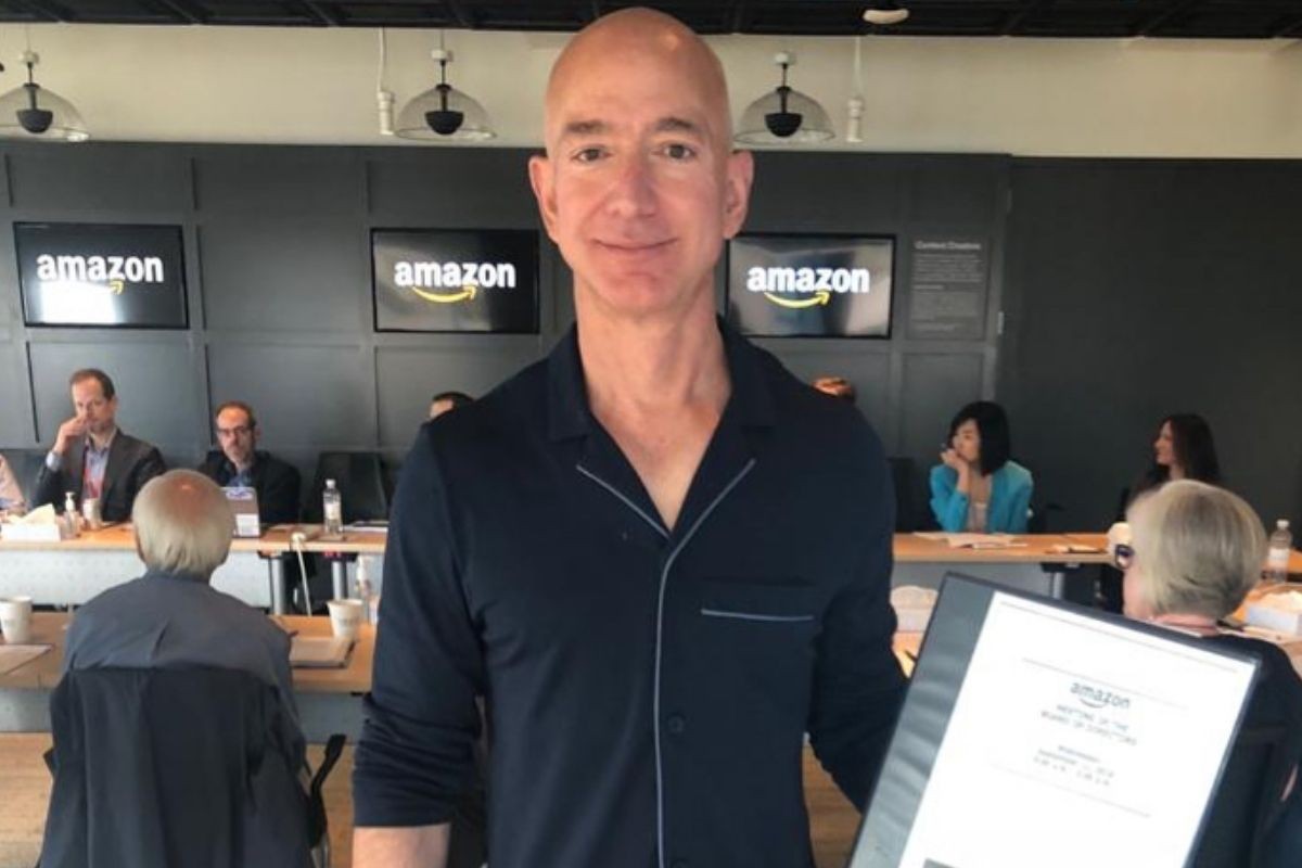 Afera trese američko novinarstvo: Bezos nije podržao Harisovu iz straha od Trampa?