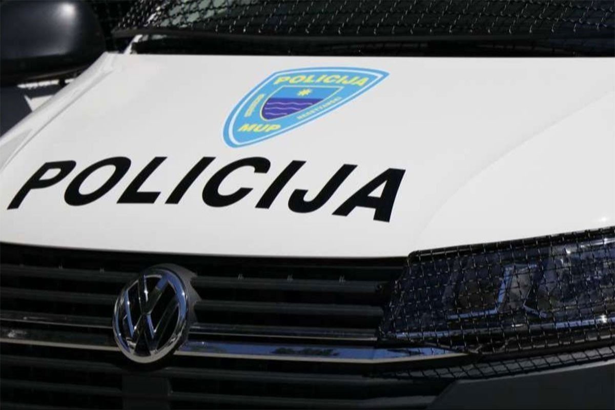 Locirana osoba koja je putem društvenih mreža pozivala na ubistvo policajaca