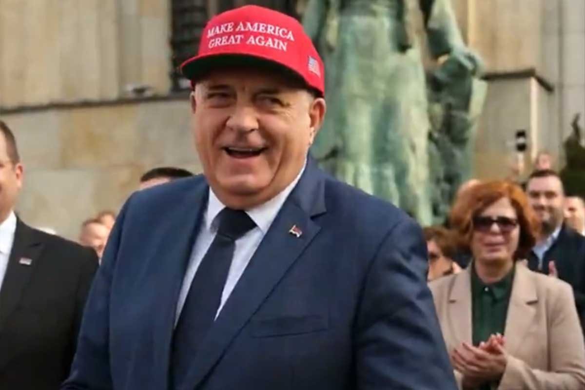 Dodik s Trampovim kačketom: Ovo je i naša pobjeda (FOTO, VIDEO)