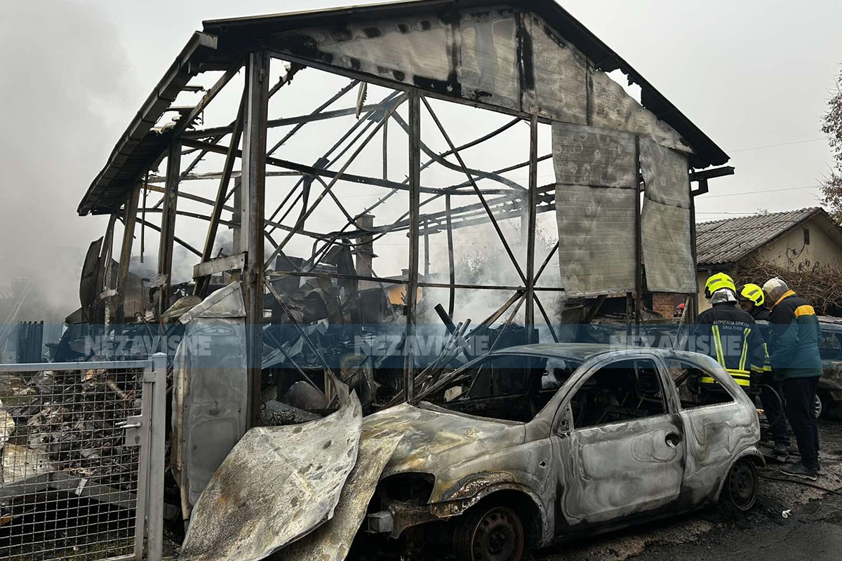 Lokalizovan požar u banjalučkom naselju Lazarevo (FOTO, VIDEO)