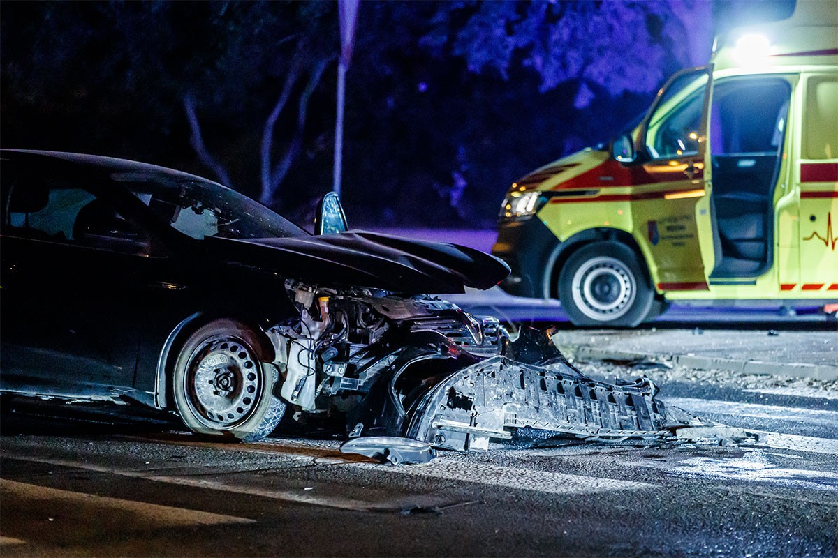 Policajac koji nije bio na dužnosti izazvao nesreću, poginula dva muškarca