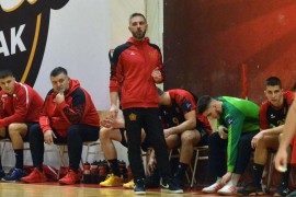 Sloboda ostala bez trenera