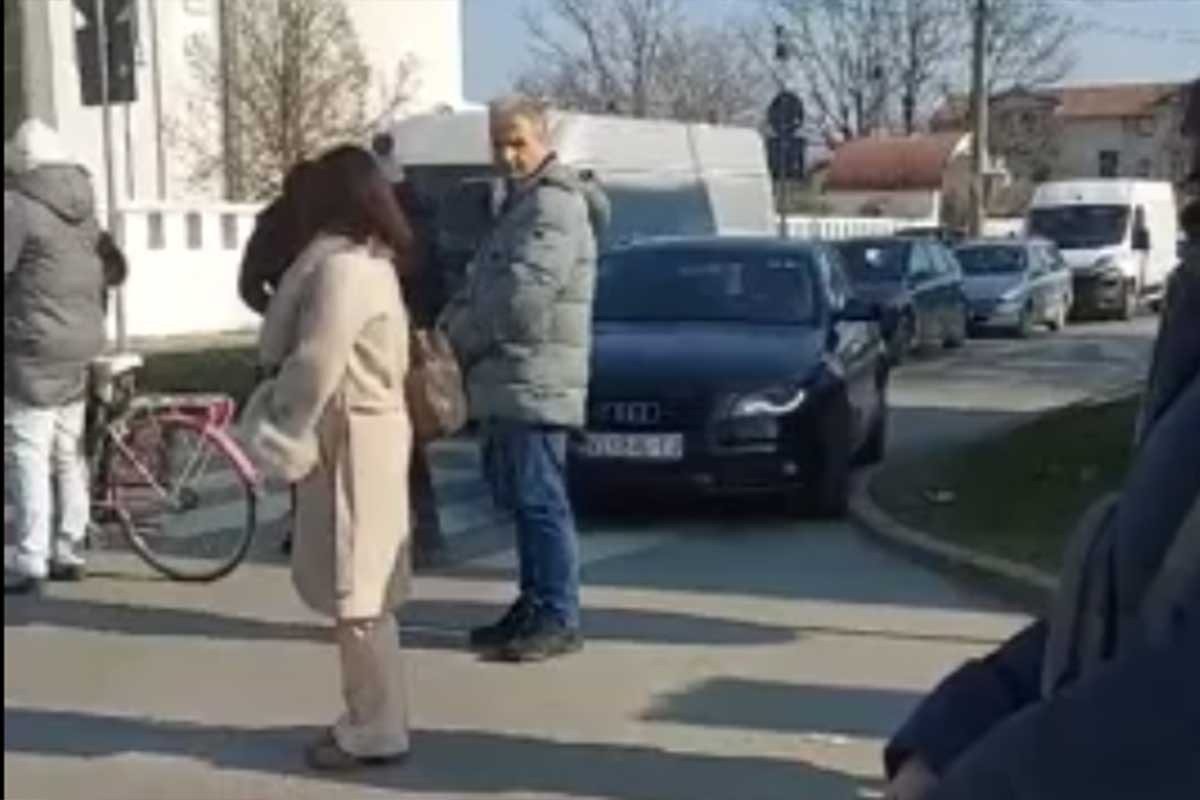 Incident u Novom Sadu: Autom se zaletio na okupljene