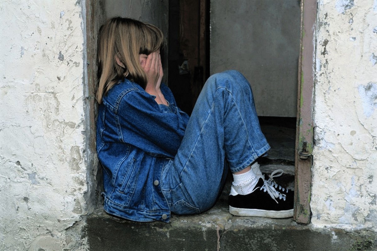 Suspendovan nastavnik zbog sumnje da je počinio nasilje nad djevojčicom (10)