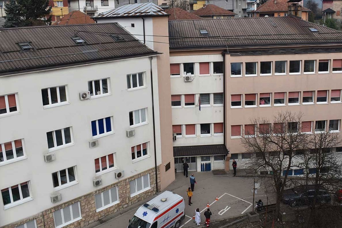 Novi režim posjete pacijentima u zvorničkoj bolnici