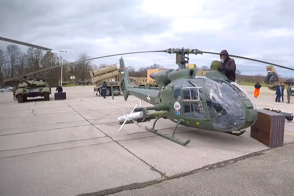 Crna Gora prodaje avione Super Galeb i helikoptere Gazela