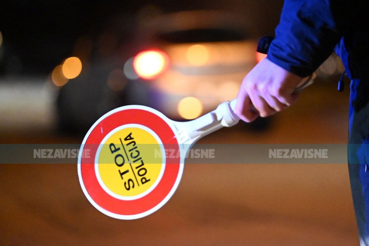 Vozio 170 km/h, sve prenosio uživo pa sletio s puta (VIDEO)