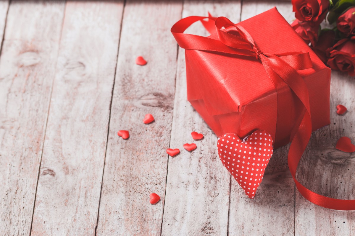 Idealni pokloni za Valentinovo za svaki horoskopski znak