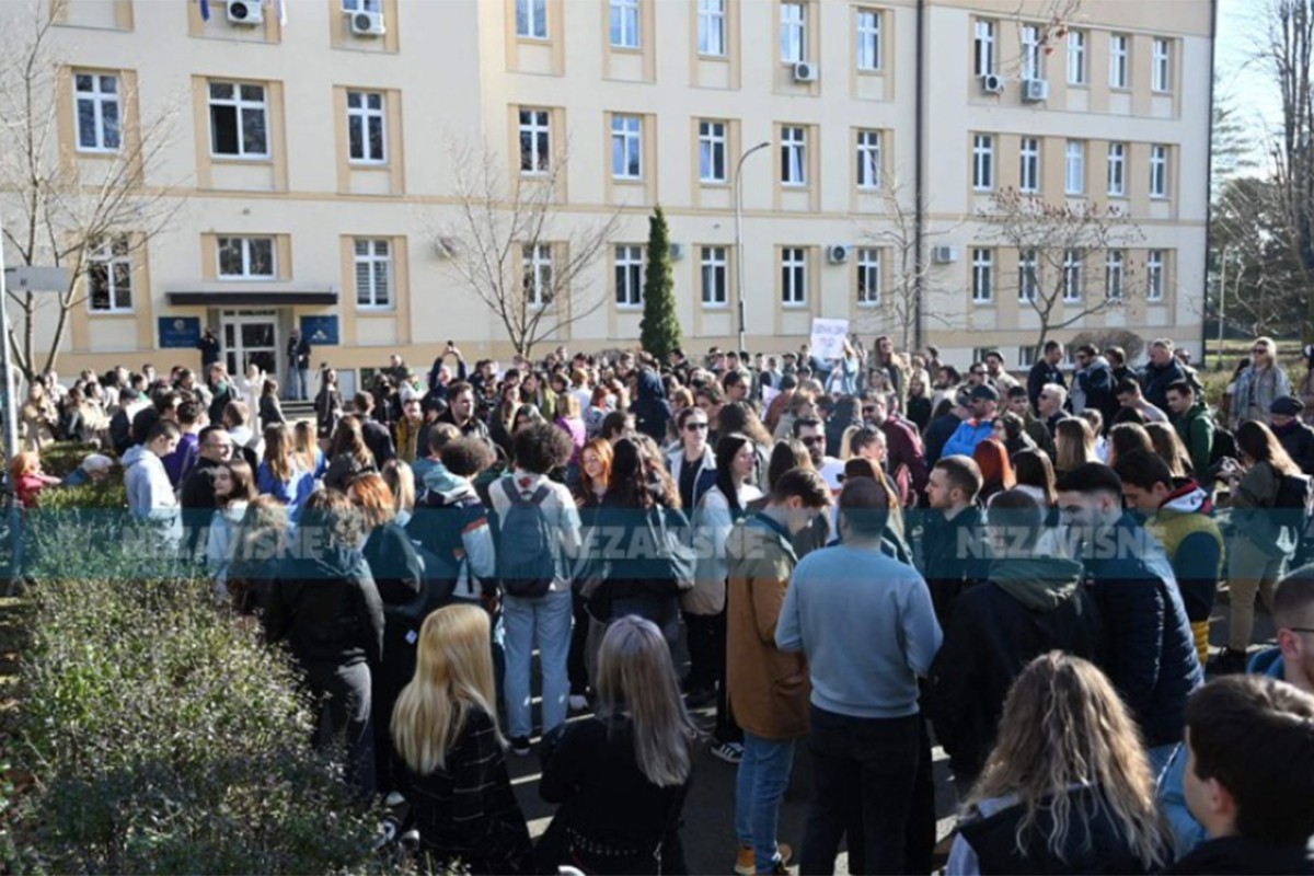 Banjalučki studenti danas pružaju podršku kolegama u Srbiji (FOTO)