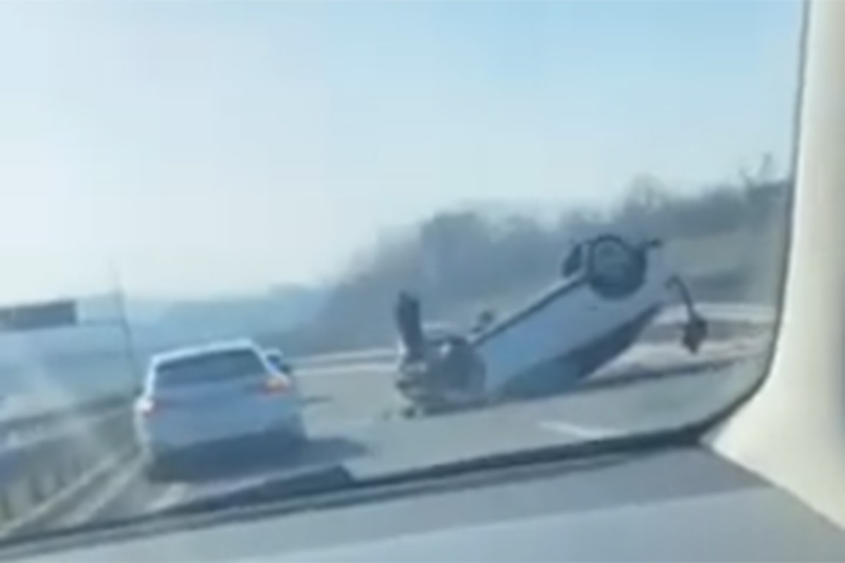 Saobraćajka na auto-putu 9. januar: Dvije osobe prevezene na UKC RS