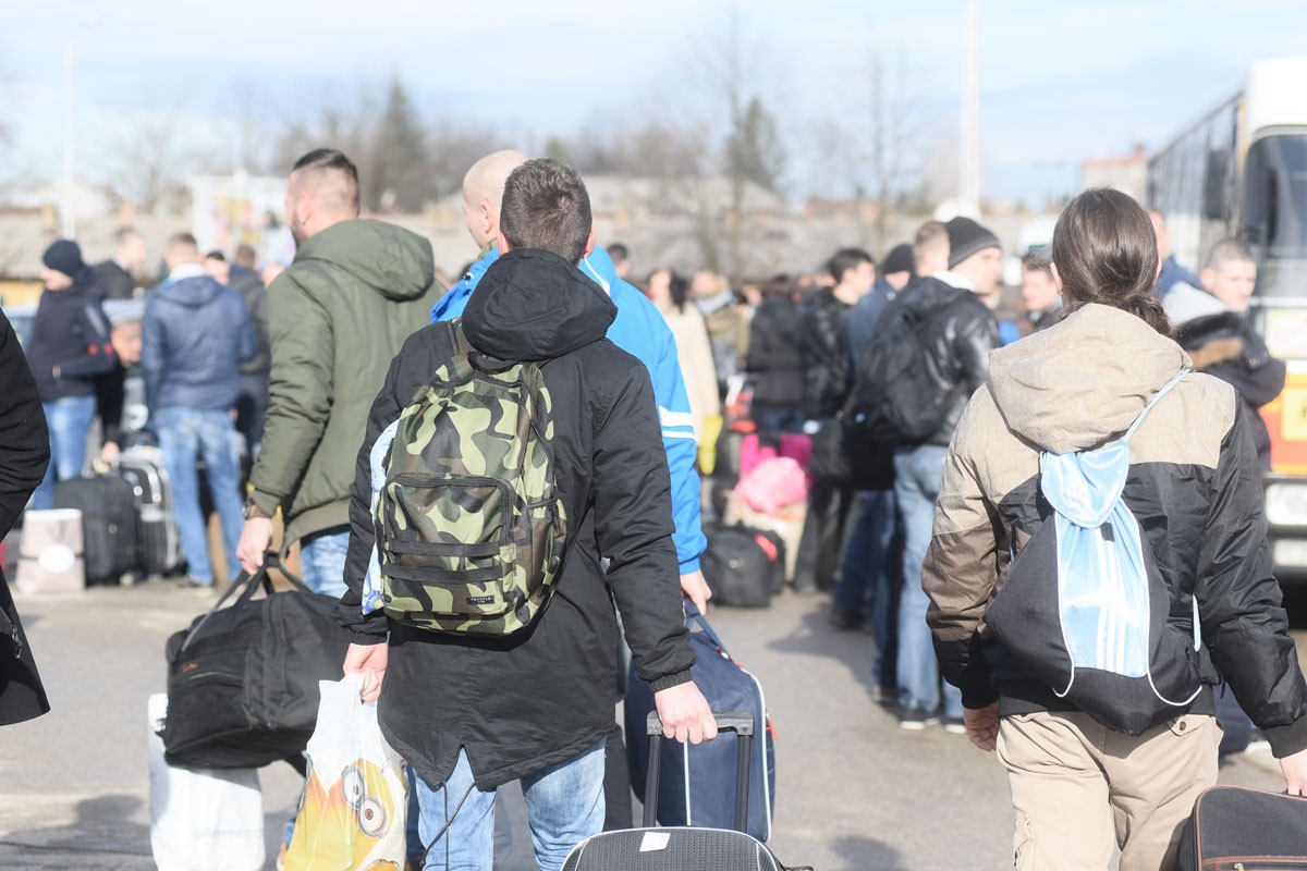 Oglasilo se Ministarstvo prosvjete u vezi sa školom u prirodi i ekskurzijom