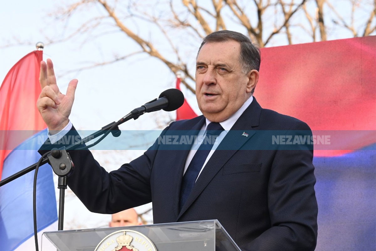 Dodik poručio Konakoviću: To što si obukao odijelo i stavio kravatu, nije prekrilo tvoju laž