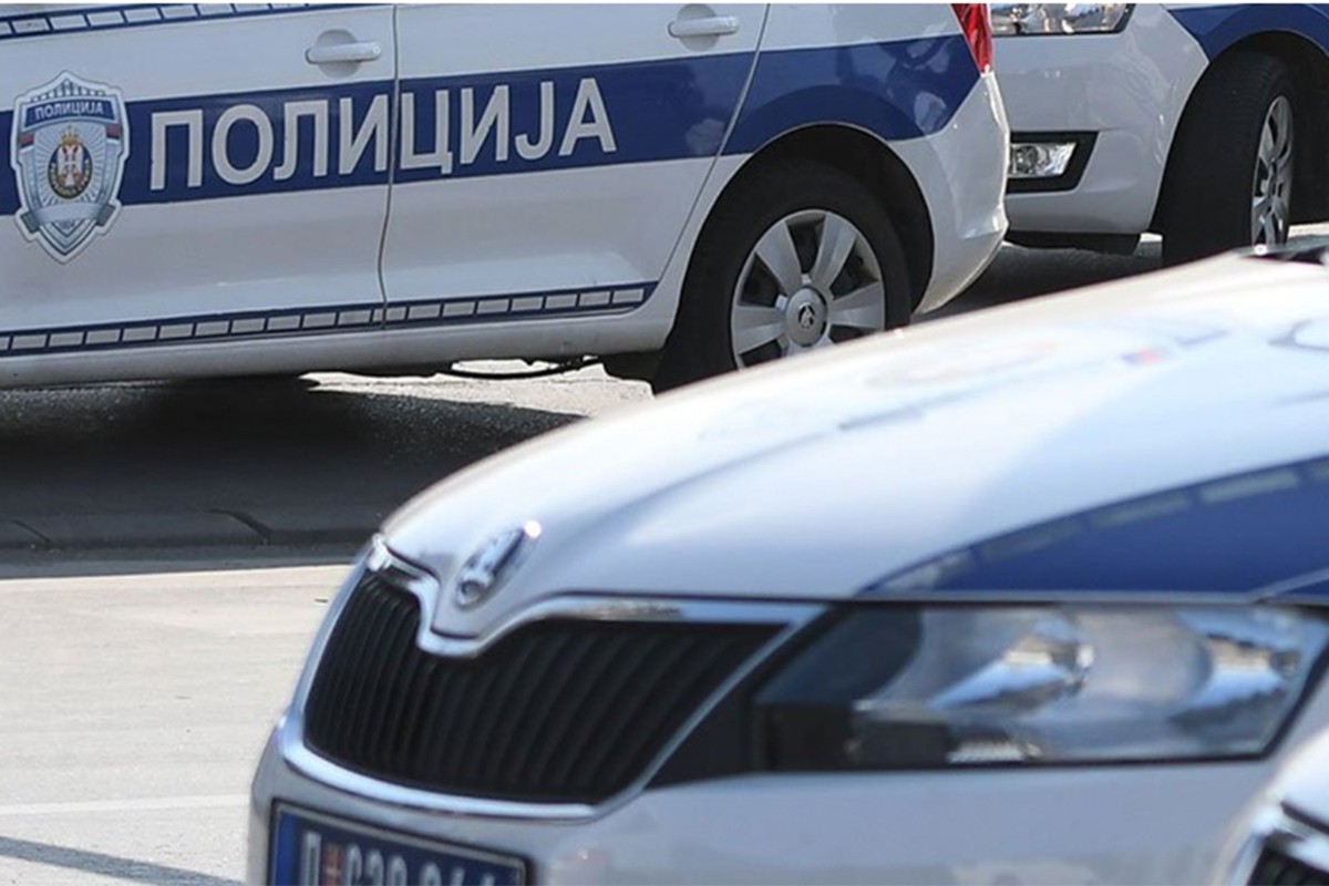 Požar u prodavnici oružja u Beogradu, odjekuju detonacije