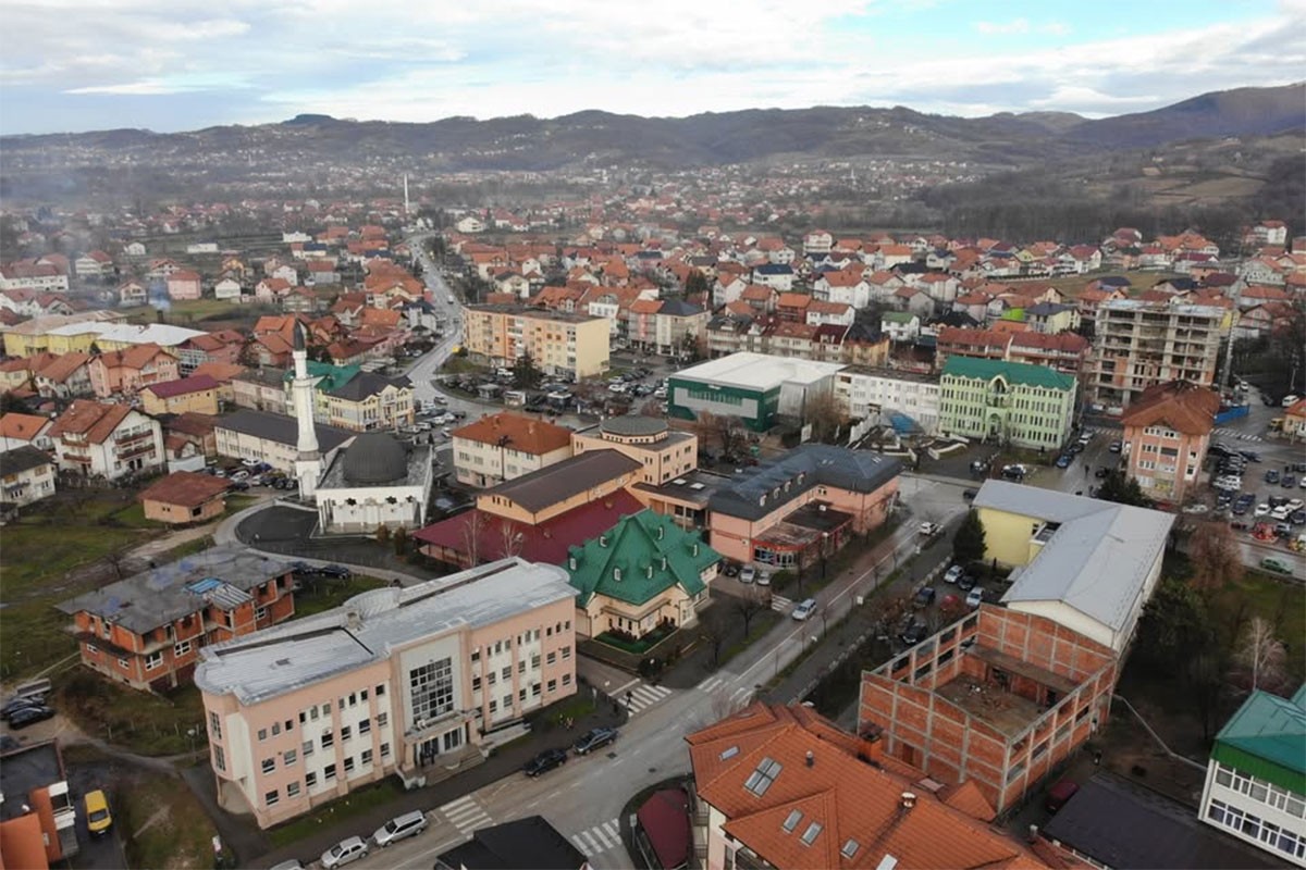 Građani Kalesije u strahu nakon dvostrukog ubistva, policija na ulicama