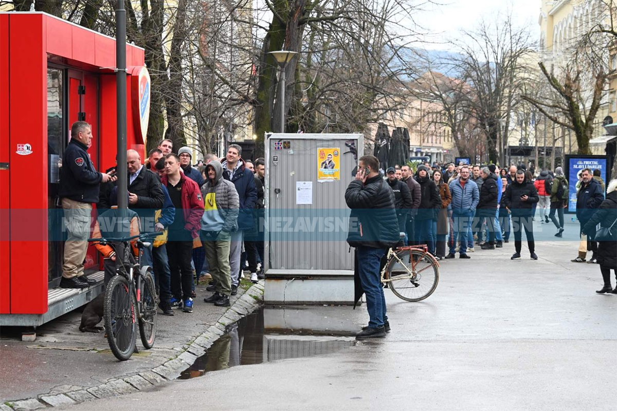 Ogromno interesovanje za karte za utakmicu Borac-Rapid (FOTO, VIDEO)