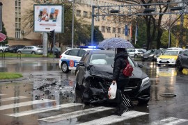 Drama u Podgorici: Blindirano vozilo naletjelo na automobil u pratnji premijera Spajića