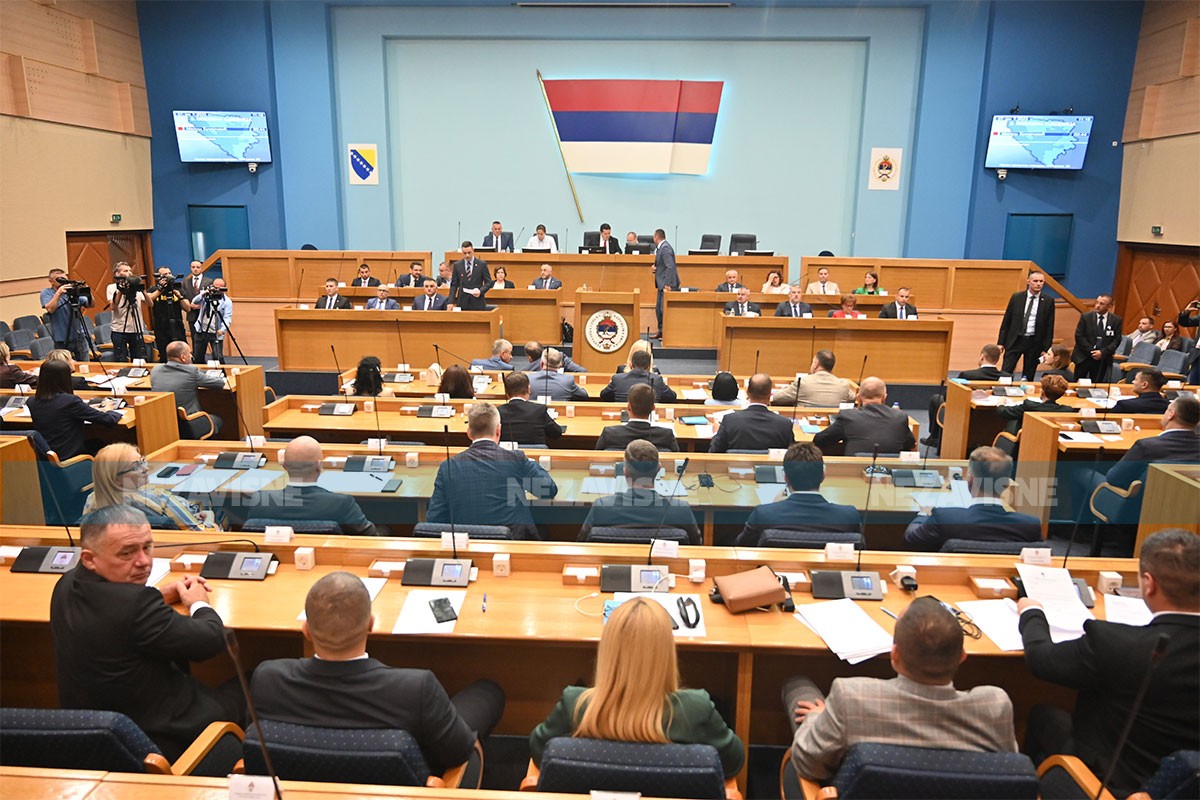 Sutra dvije posebne sjednice Narodne skupštine o ustavu Srpske