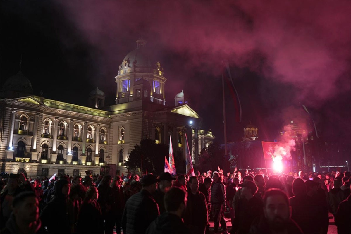 Studenti u blokadi: "Ako nije zvučni top - šta je? Ako nije MUP - ko je?“