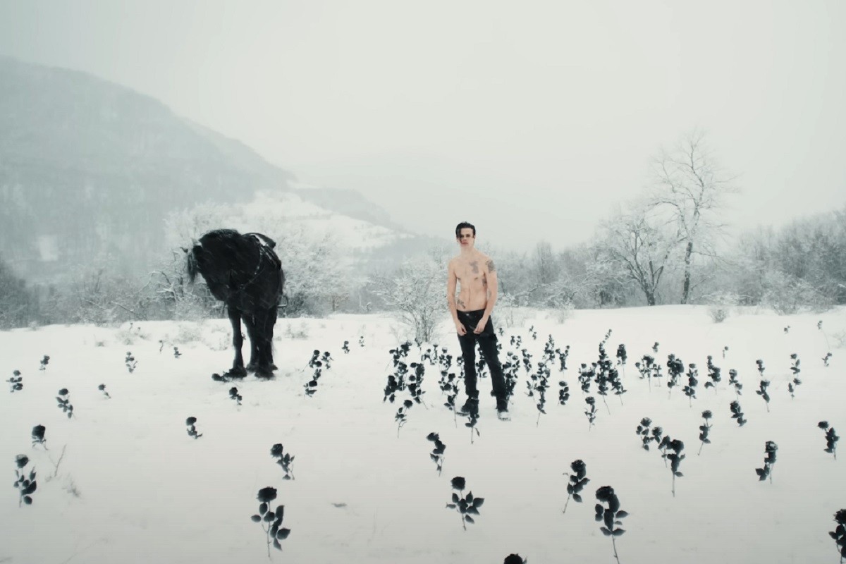 Yungblud se vratio muzici sa singlom od devet minuta (VIDEO)