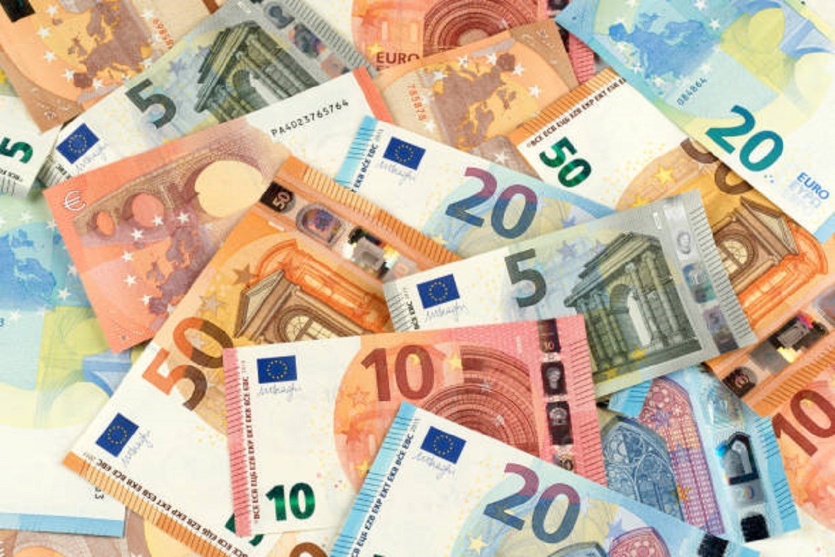 Narod u Srbiji bankama duguje više od 14 milijardi evra