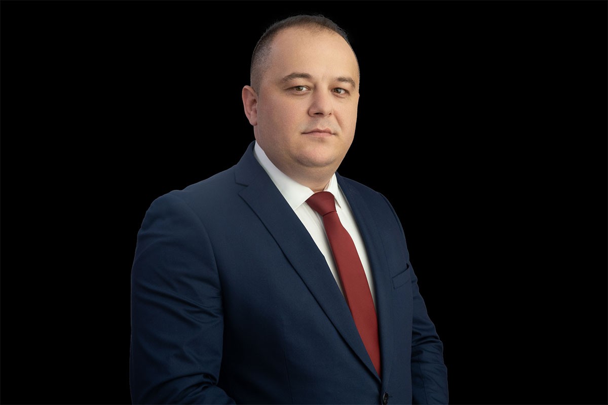 Јanković o požaru: Automobil mi je zapaljen