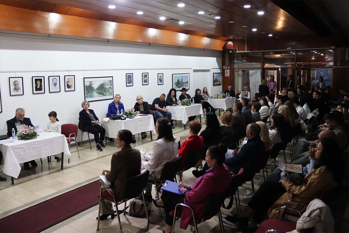 Počeo "Derventski festival poezije"