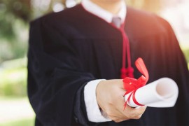 Student u Srpskoj završio fakultet sa 21 godinom