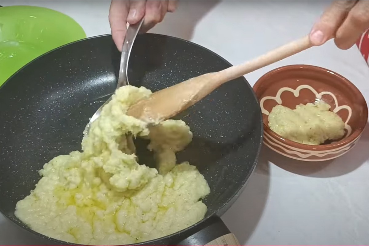Naučite da spremite najbolje jelo na svijetu: Recept za originalni svrljiški belmuž (VIDEO)