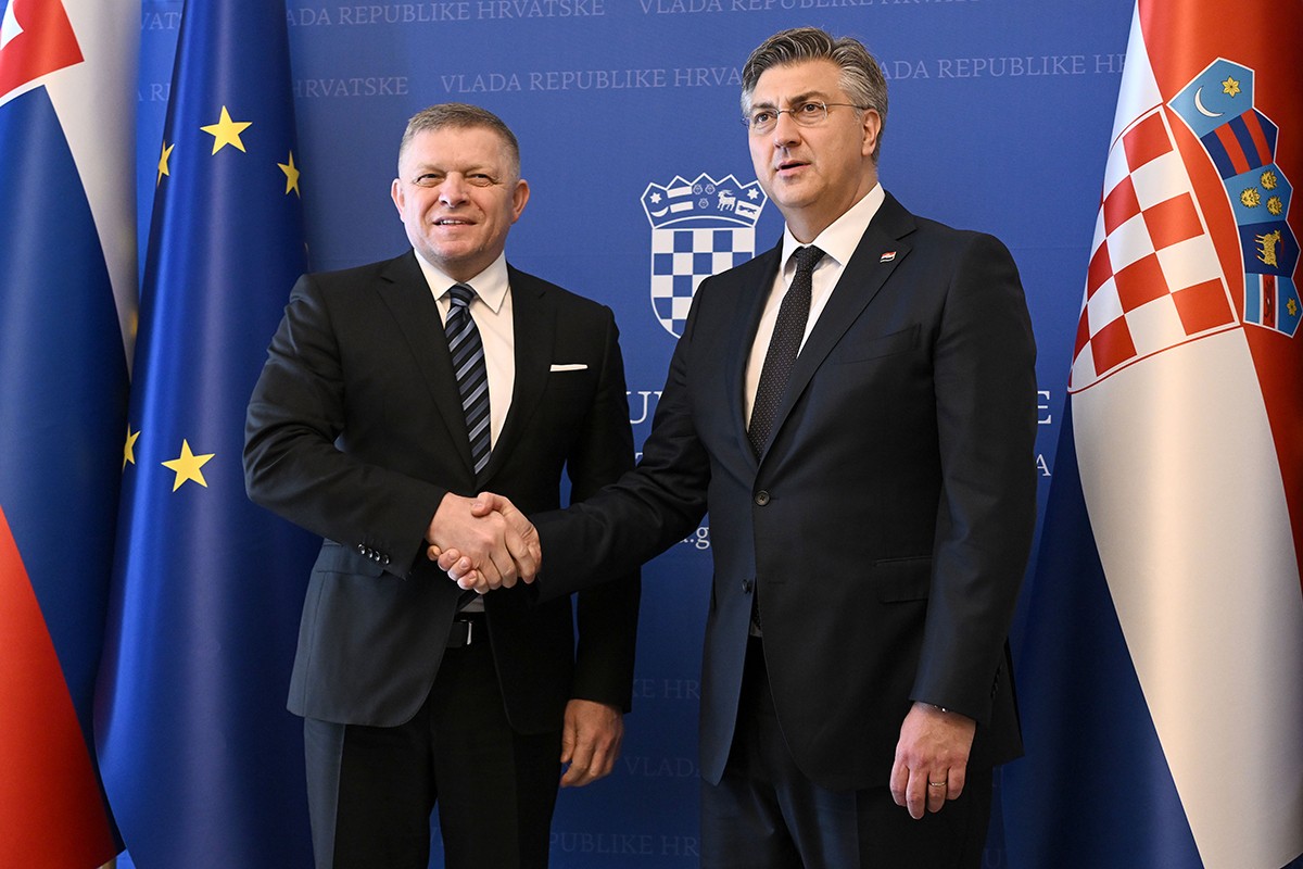 Fico u Zagrebu: Predugo sam u politici da bi neko naređivao šta da radim