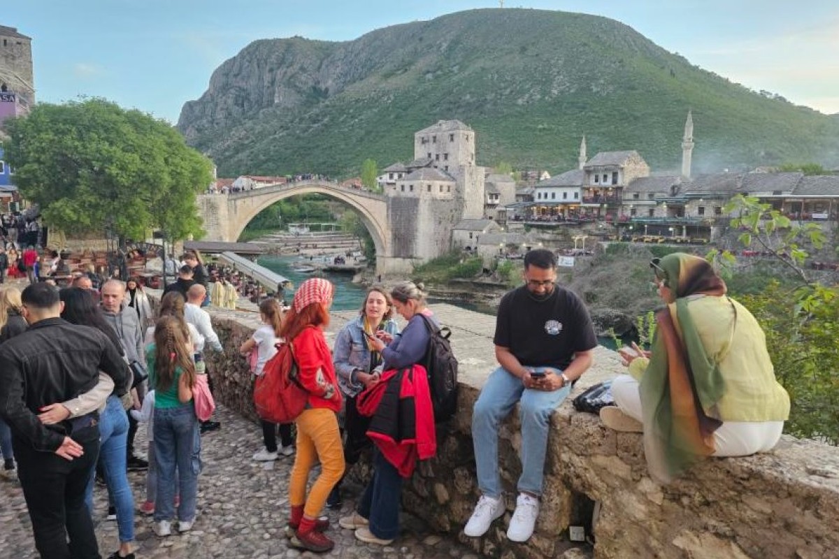 Najava dobre sezone: Mostar vrvi gostima od regiona do Kine (FOTO)