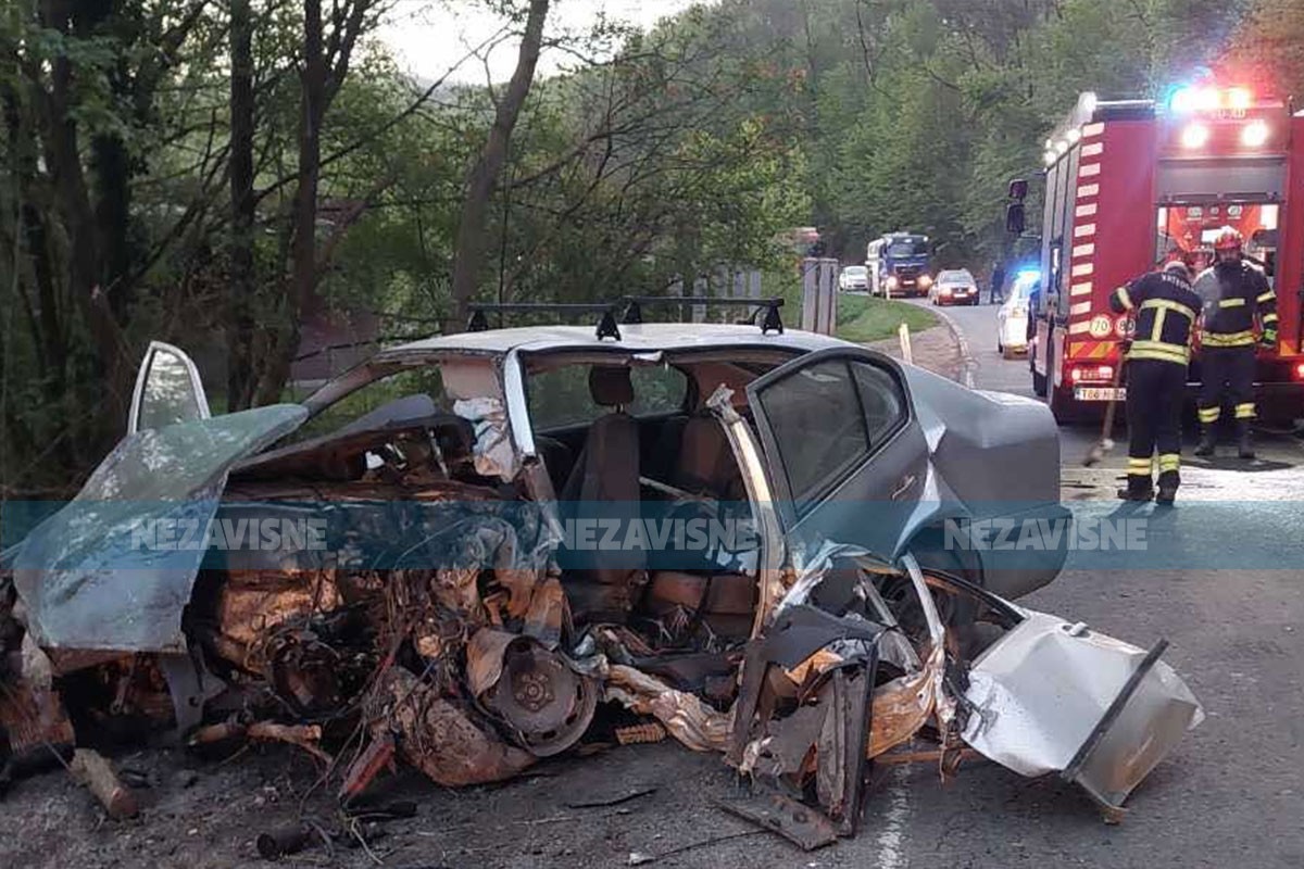 Detalji nesreće u kojoj je poginuo maloljetnik: Vozač (26) preminuo u UKC RS