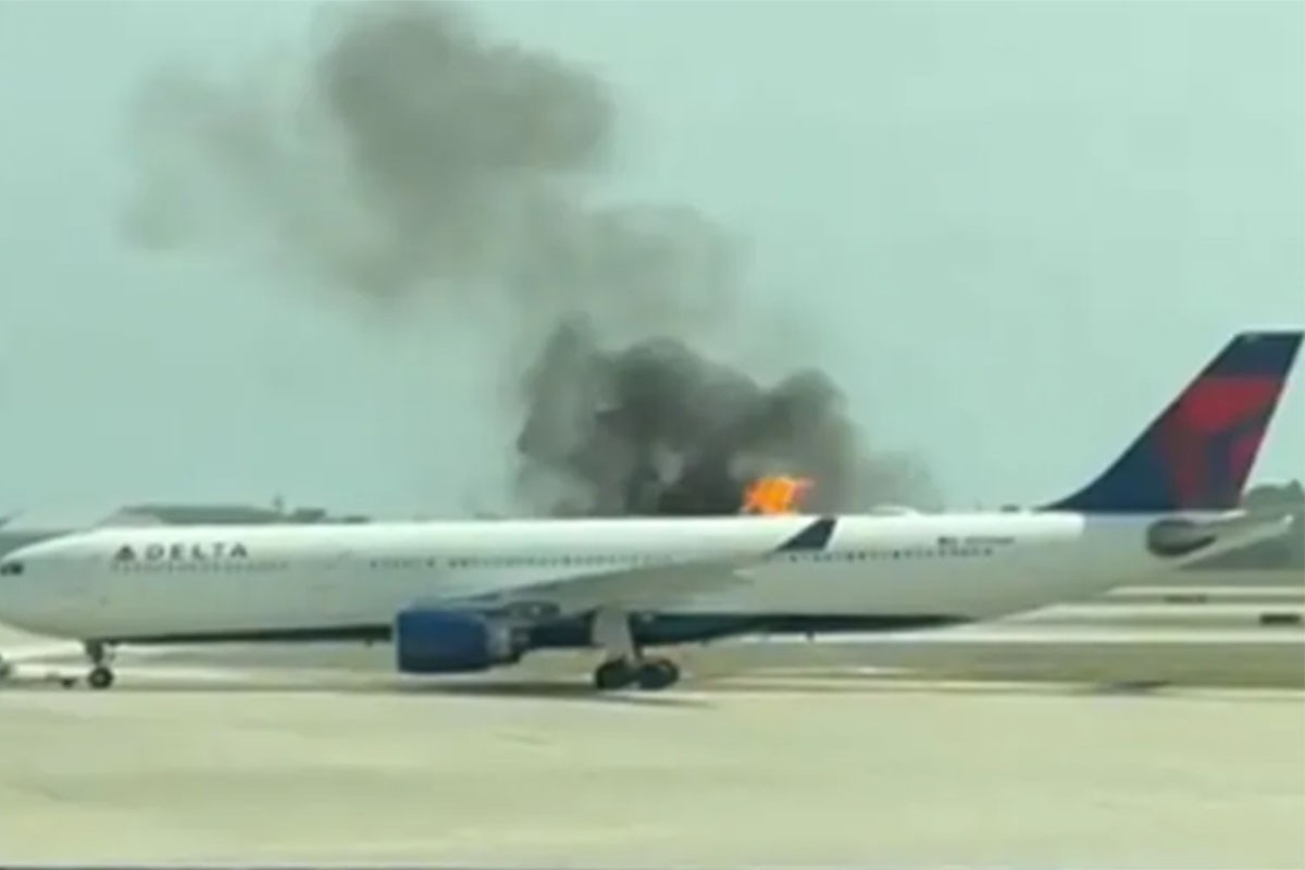 Avion se zapalio na Floridi prije polijetanja, putnici hitno evakuisani (VIDEO)