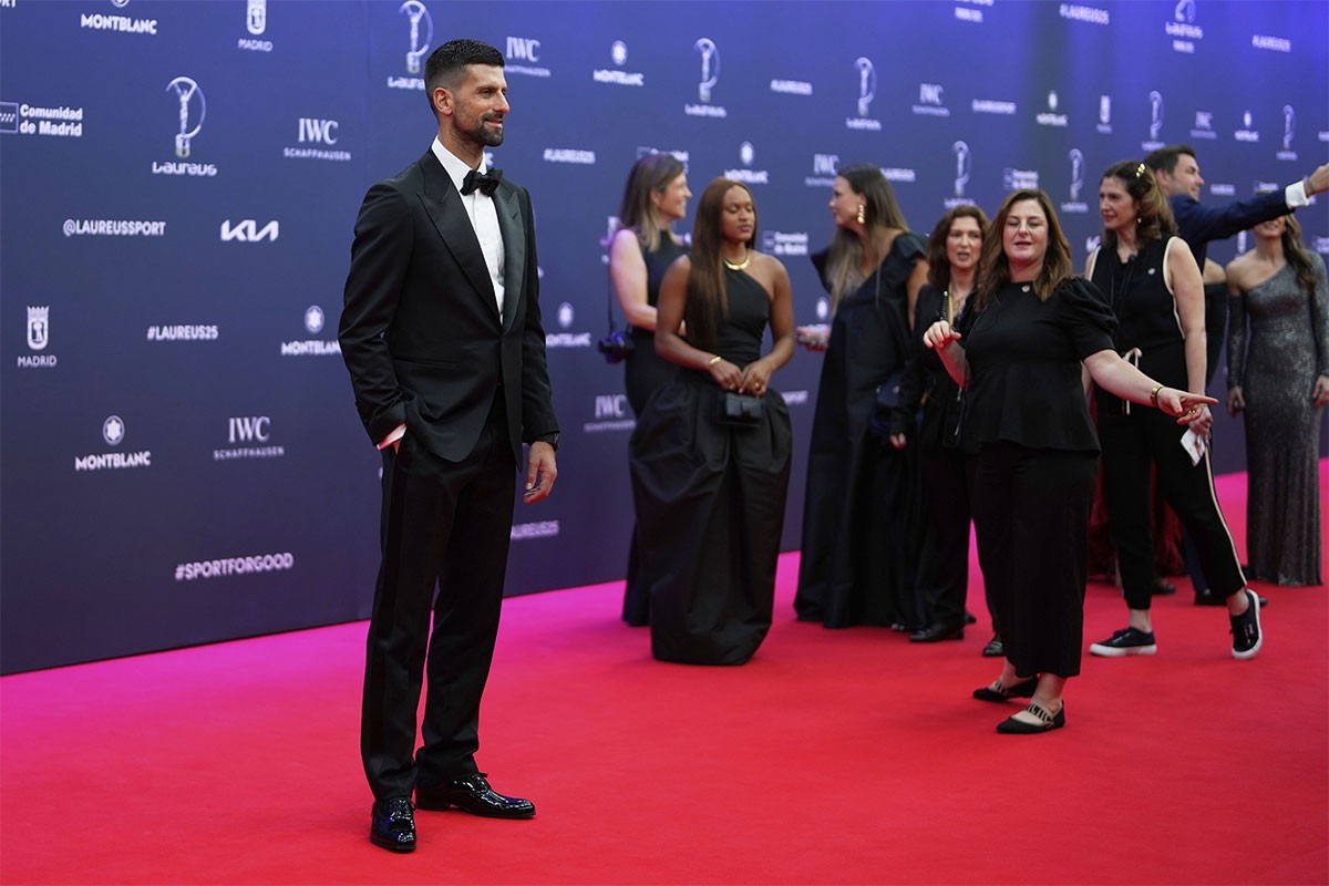 Đoković gledao kako Nadal dobija nagradu "Sportska ikona", pogledajte šta je poručio