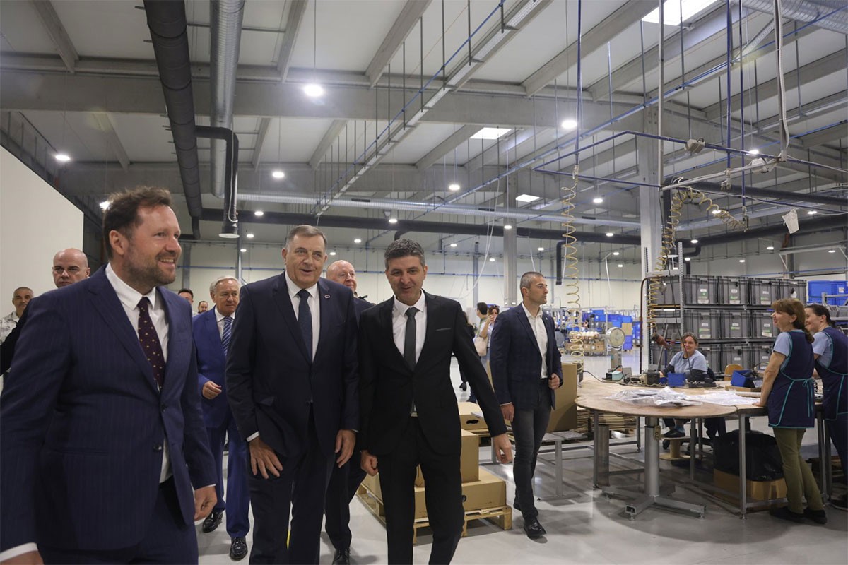 Dodik posjetio slovenačku firmu u Laktašima: Očekuje se posao za još 300 radnika