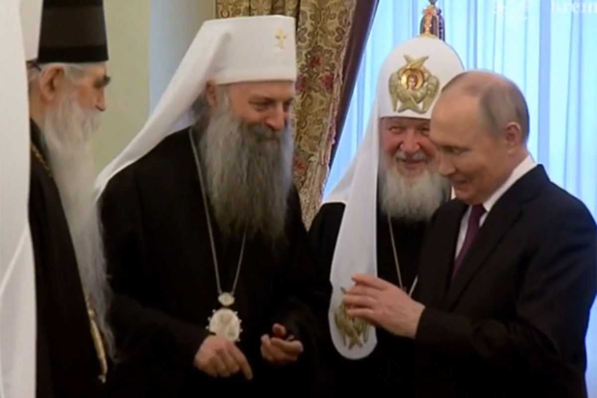 Patrijarh Porfirije razgovarao sa Putinom i uručio mu poklon (VIDEO)