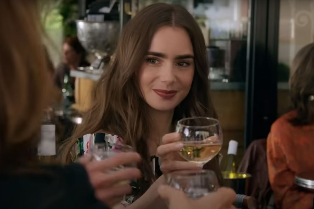 "Emily in Paris" ostaje bez jednog od ključnih likova u 5. sezoni