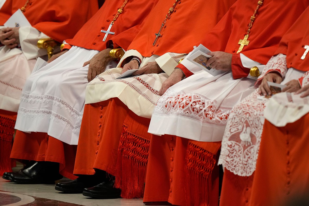 Javnost šokirana odlukom: Poznato ko će zatvoriti kovčeg pape Franje