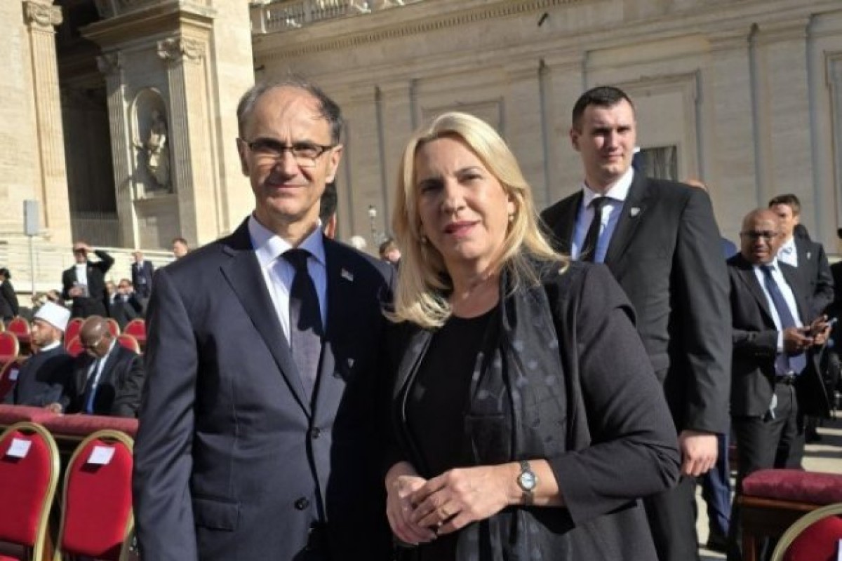 Sastanak Željke Cvijanović i Đure Macuta u Vatikanu