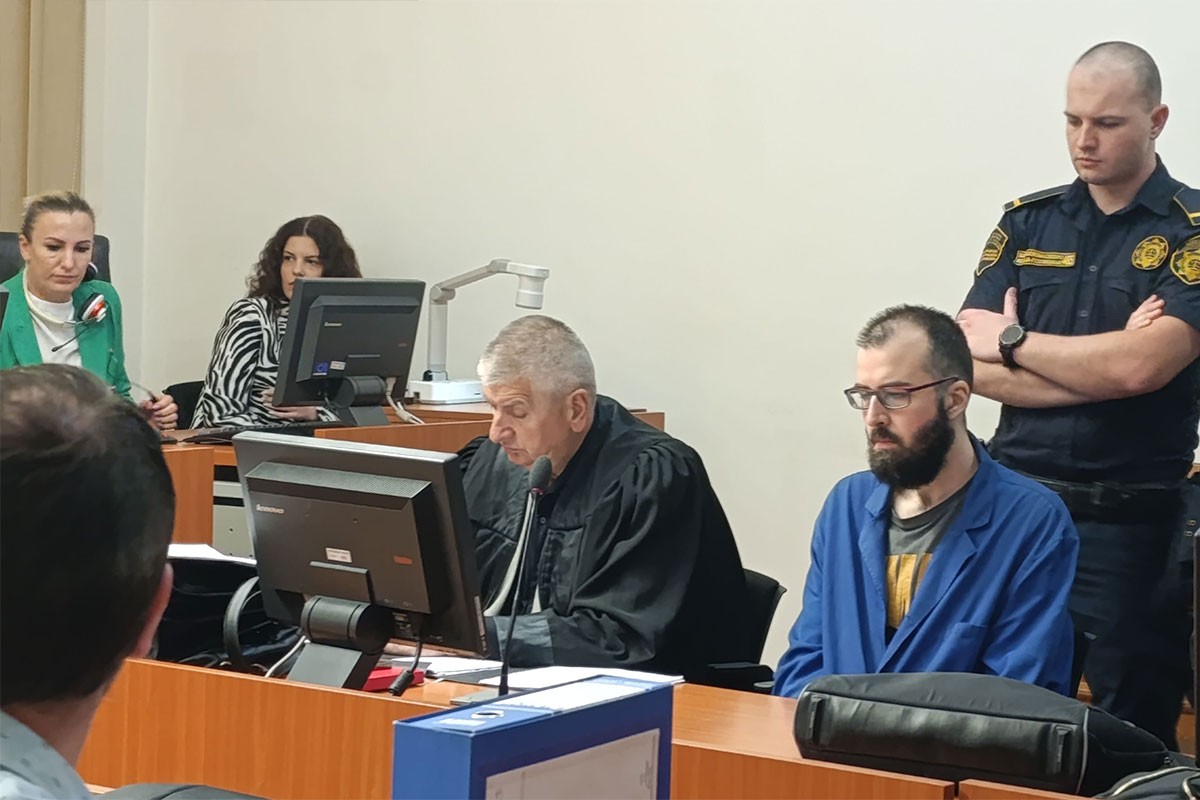 Zastrašujući detalji sa ročišta Ravlićima: "Lomili joj kosti, izgladnjivali je i ugušili"