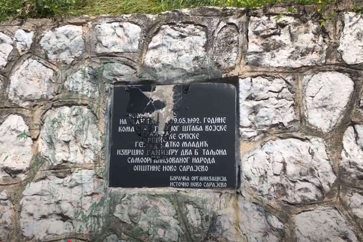 Spomen ploča na Vracama ponovo oštećena