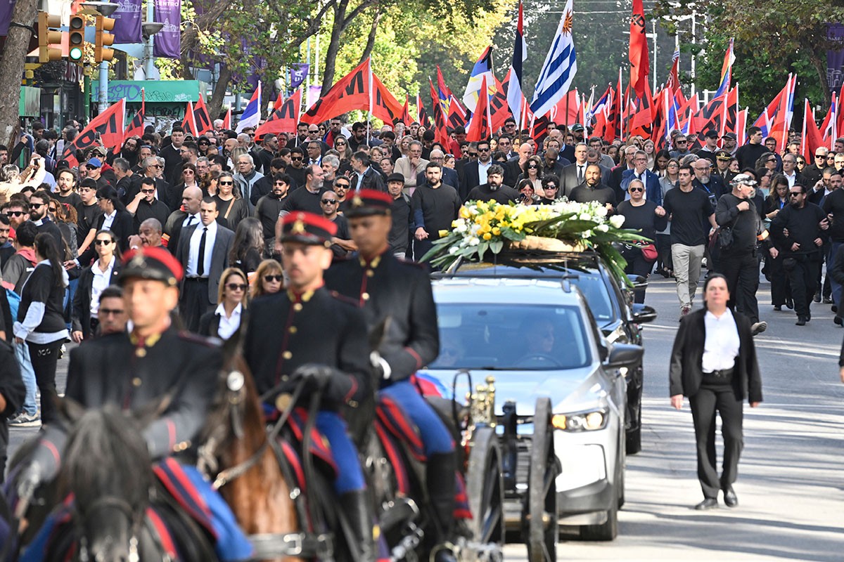 Urugvajci se oprostili od bivšeg predsjednika Hosea Muhike
