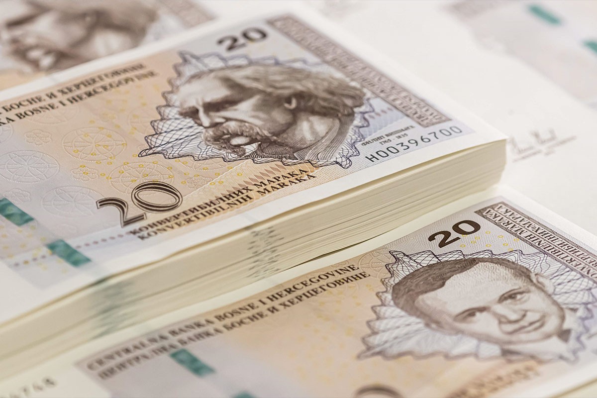 Prevaren za 25.000 KM koje je uplatio za željeznu konstrukciju