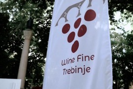 Trebinjci sa svojom žilavkom na Festivalu Grašca